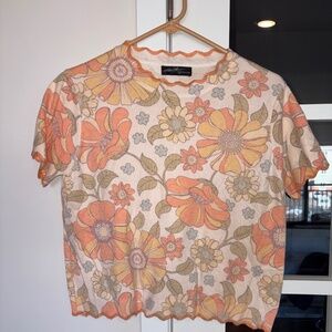 On Twelfth Retro Floral Knit Short Sleeve Top - Scalloped Hem - Size L